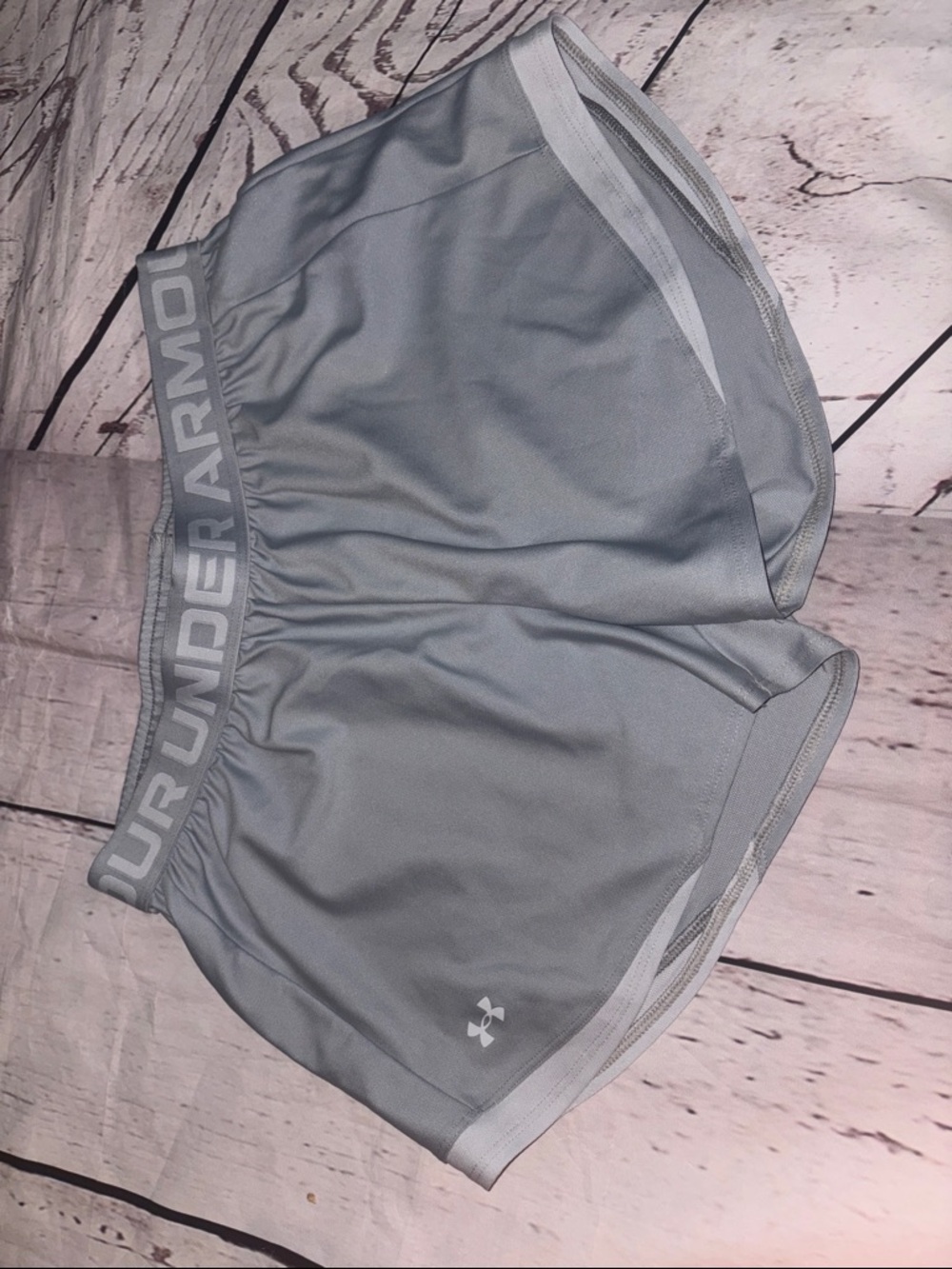 Under Armour Light Gray Women's Mesh Running Shorts